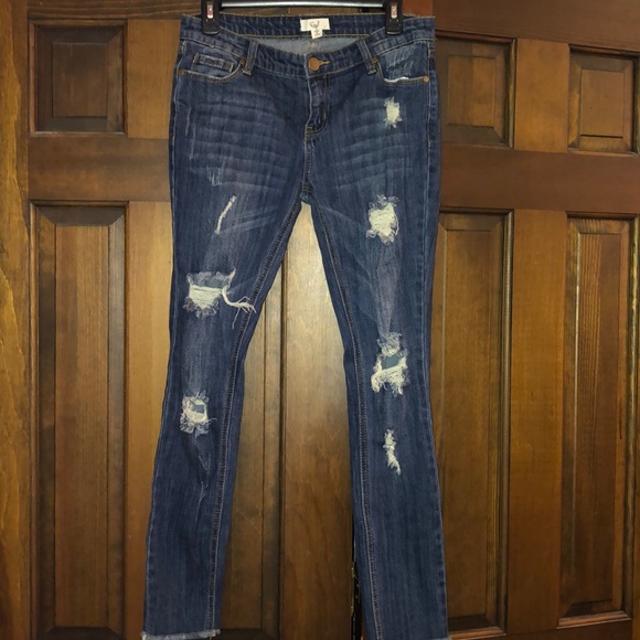 Distressed dark wash jeans - Picture 1 of 2